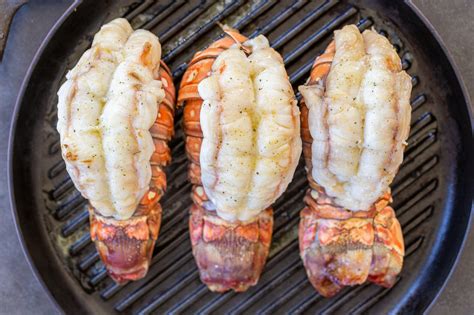 how long to cook lobster on a gas grill